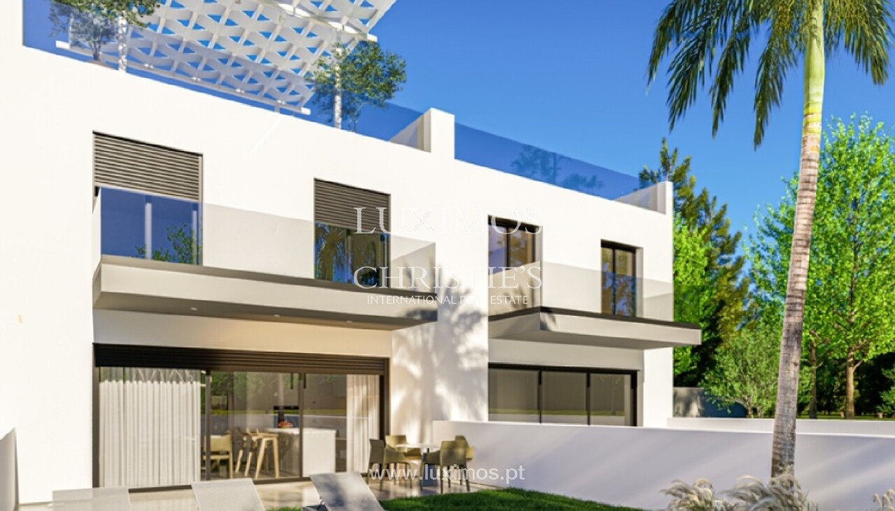 4 bed Villa in Montenegro, Faro, Central Algarve