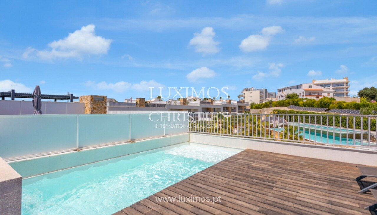 3 bed Villa in Olhos de Água, Albufeira, Central Algarve