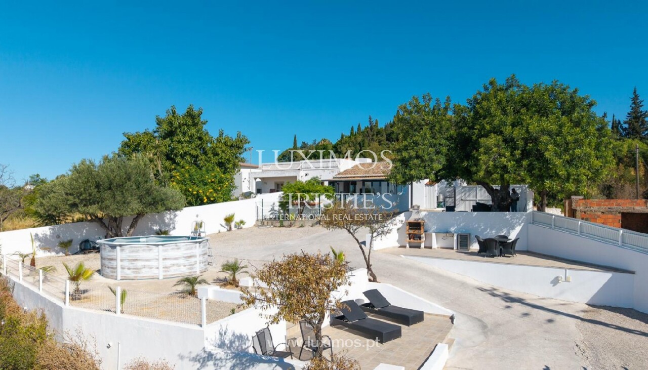 2 bed Villa in Santa Bárbara de Nexe, Faro, Central Algarve