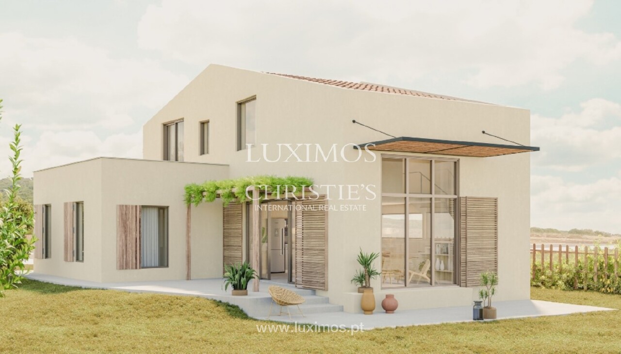 4 bed Villa in Barão de São João, Lagos, Western Algarve