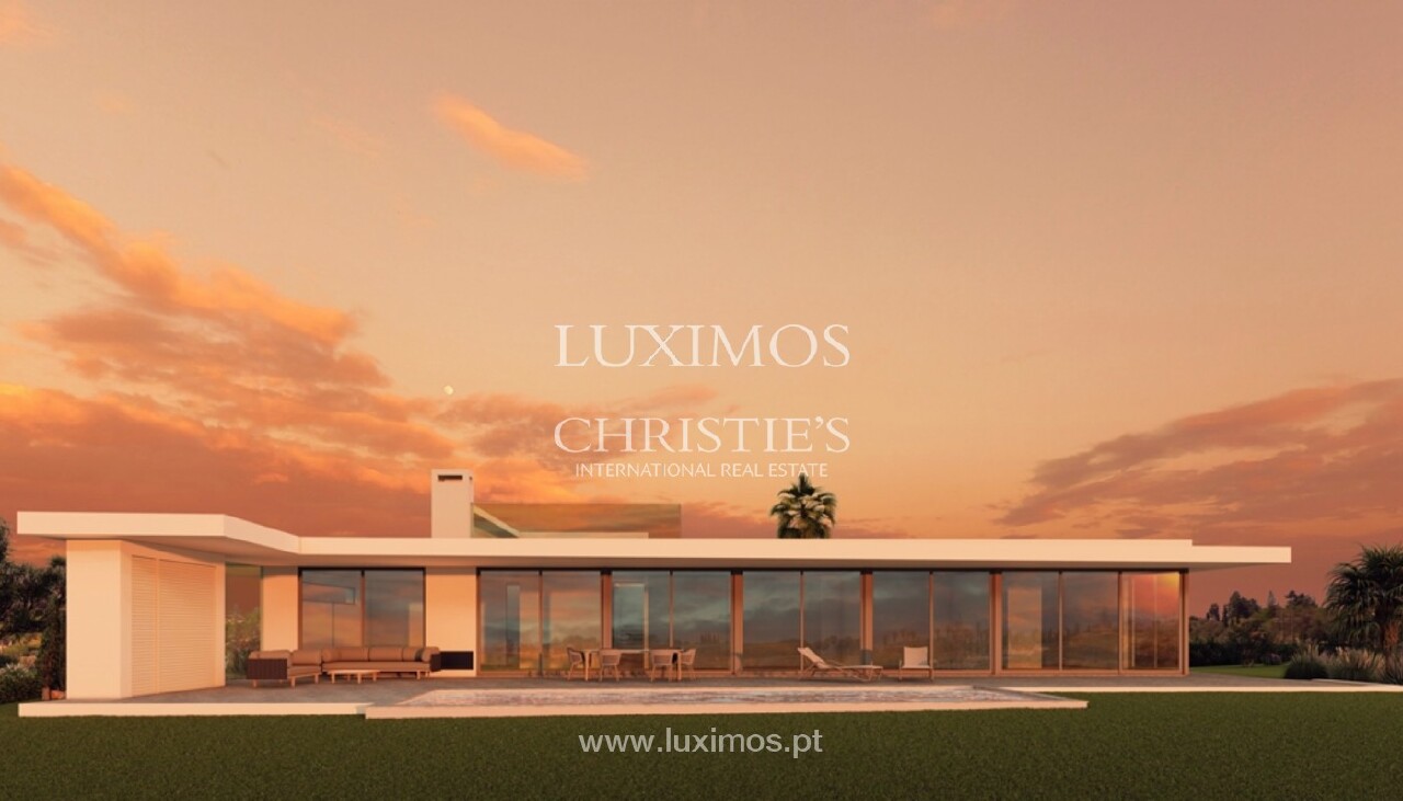 5 bed Villa in Odiáxere, Lagos, Western Algarve