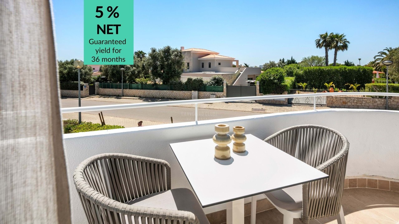 1 bed Apartment in Carvoeiro, Lagoa, Western Algarve