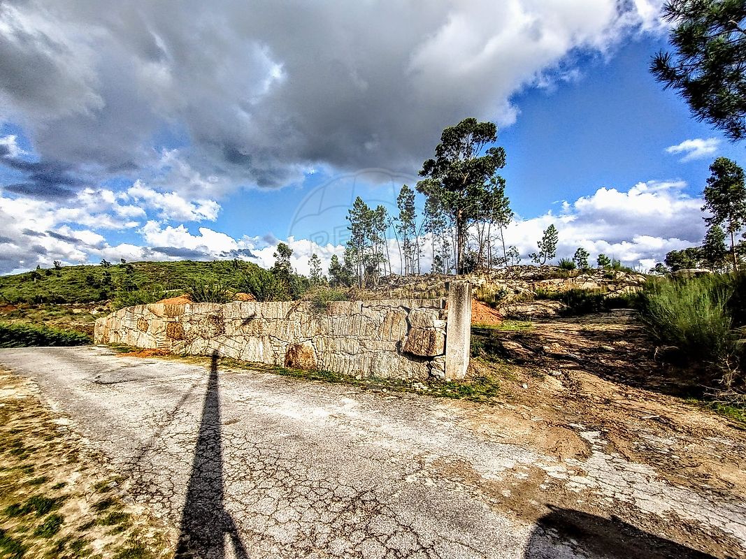 Plot / Land in Cabeceiras de Basto, Braga