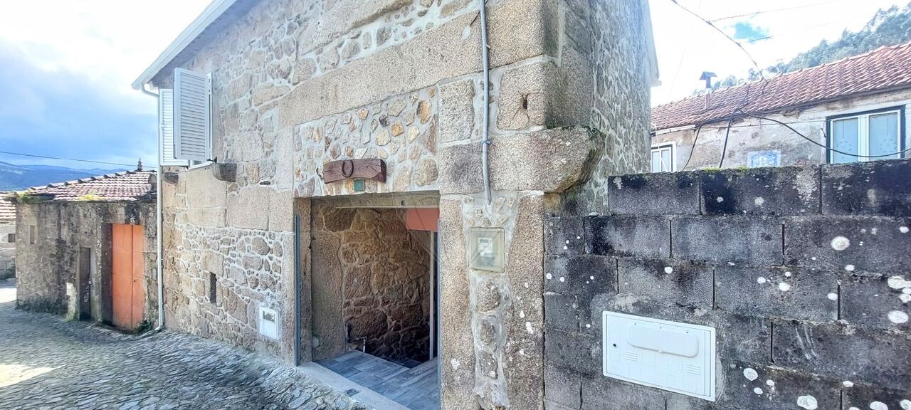 3 bed Villa in Vila Nova de Cerveira, Viana do Castelo