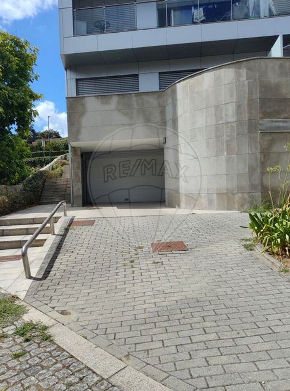 Garage / Parkeerplaats in Guimarães, Braga